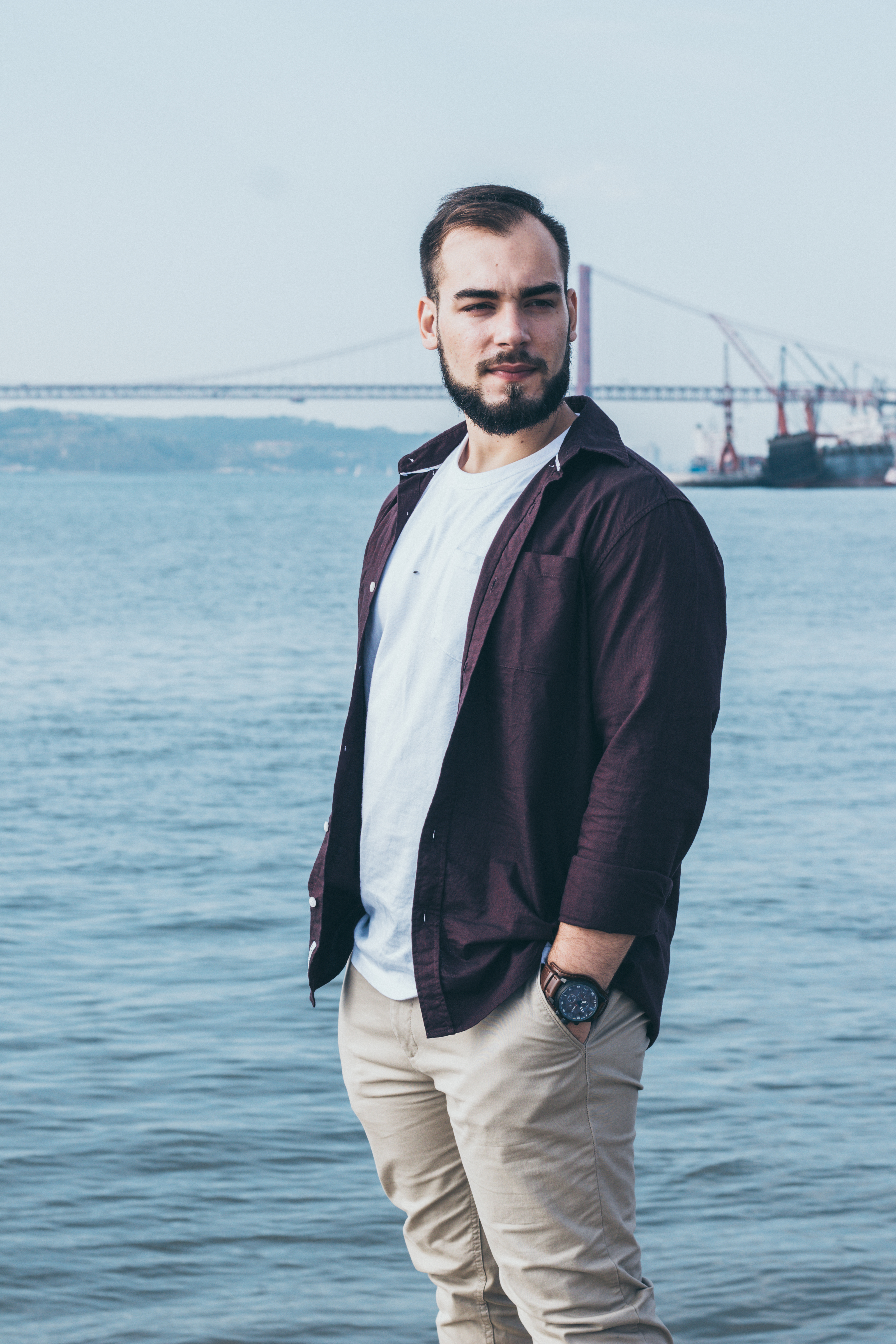 Luís Mercês junto ao Tejo, Lisboa